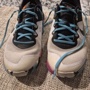 Nike Metcon Cream and Black Running Shoes with Blue Laces